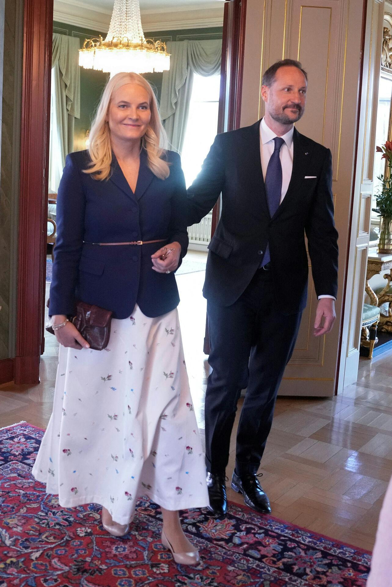 Kronprins Haakon og kronprinsesse Mette-Marit skal ikke rejse sammen til USA.