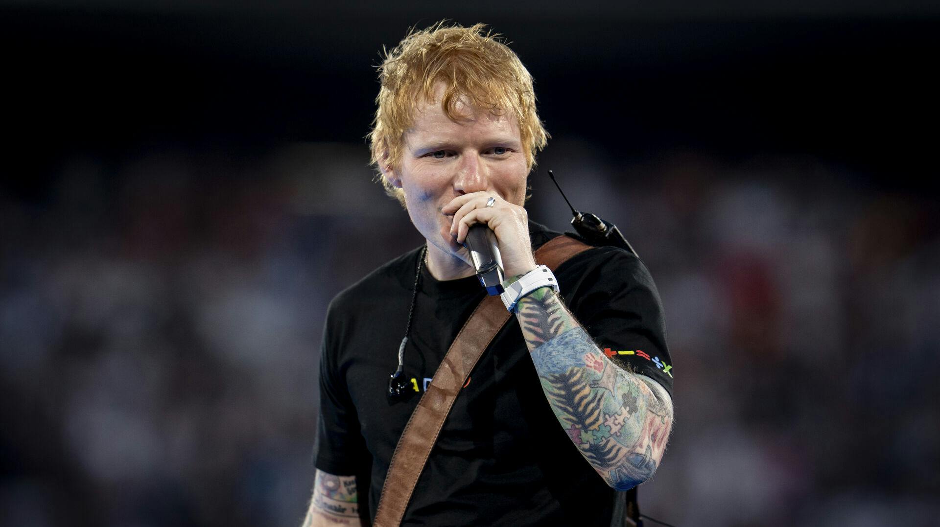 Der er dømt tre kedelige koncerter mere i Danmark, hvis Ed Sheeran ikke tager sig alvorligt sammen og gør mere end at optræde for blot at lægge flere millioner til formuen.