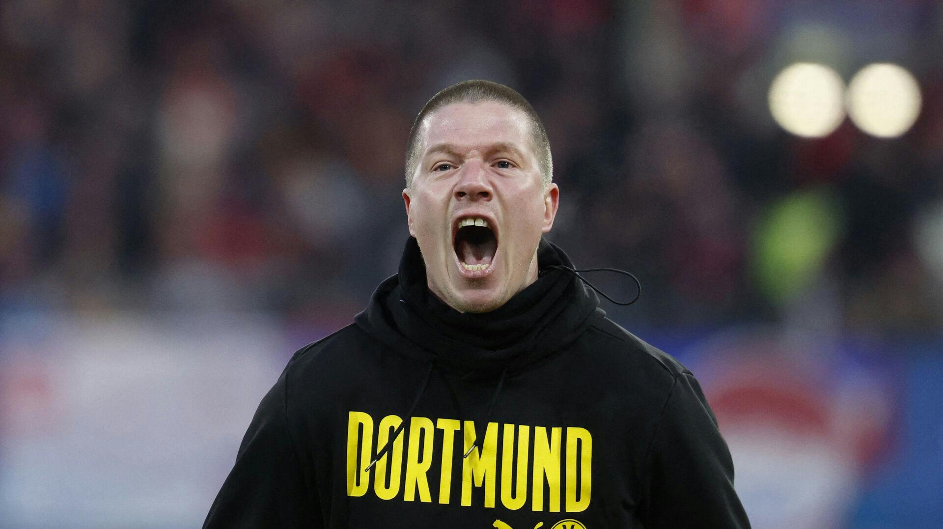 Mike Tullberg virker nu til at være et skridt tættere på jobbet som FC Midtjylland-træner, efter Borussia Dortmund har bekræftet, at han stopper i den tyske klub.