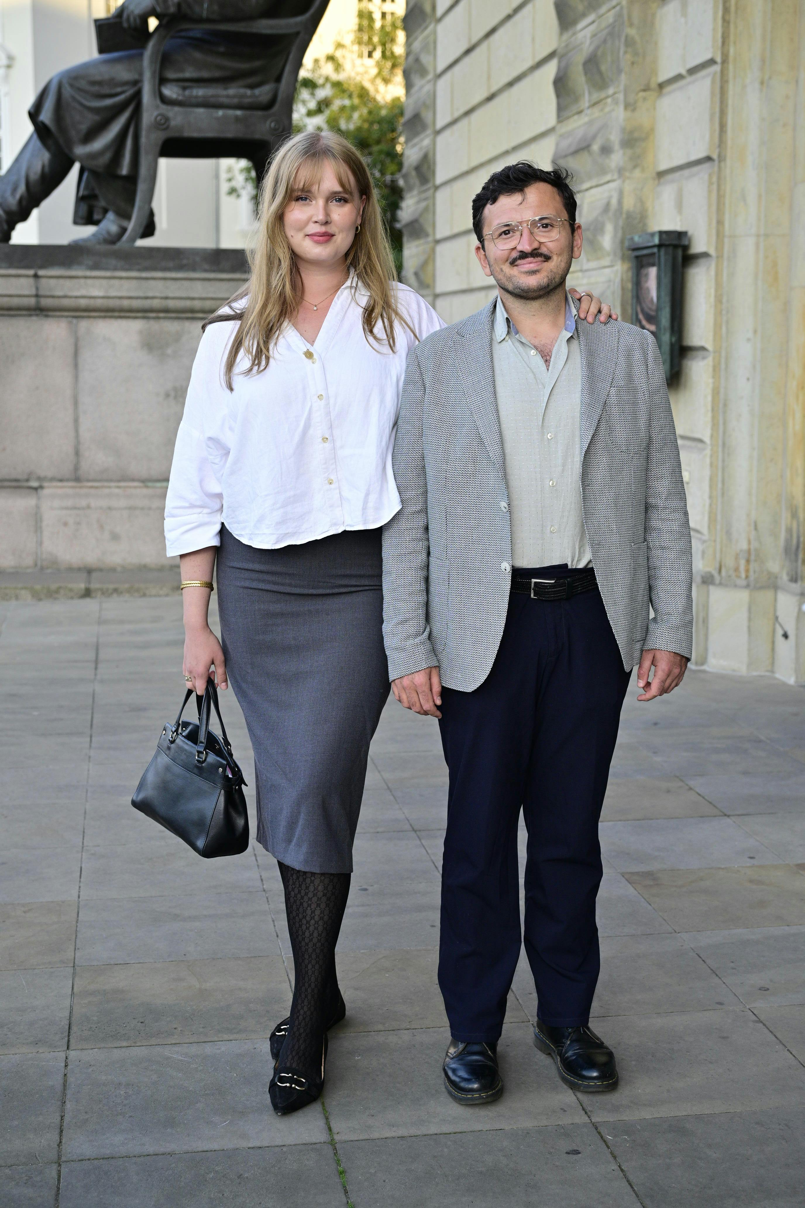 Umut Sakarya med konen Johanne Havshøj.