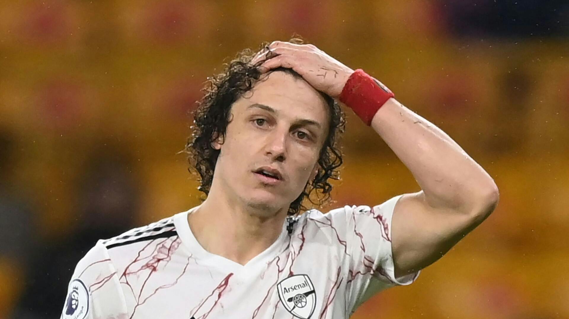 David Luiz kæmper med lidt af et forklaringsproblem. 