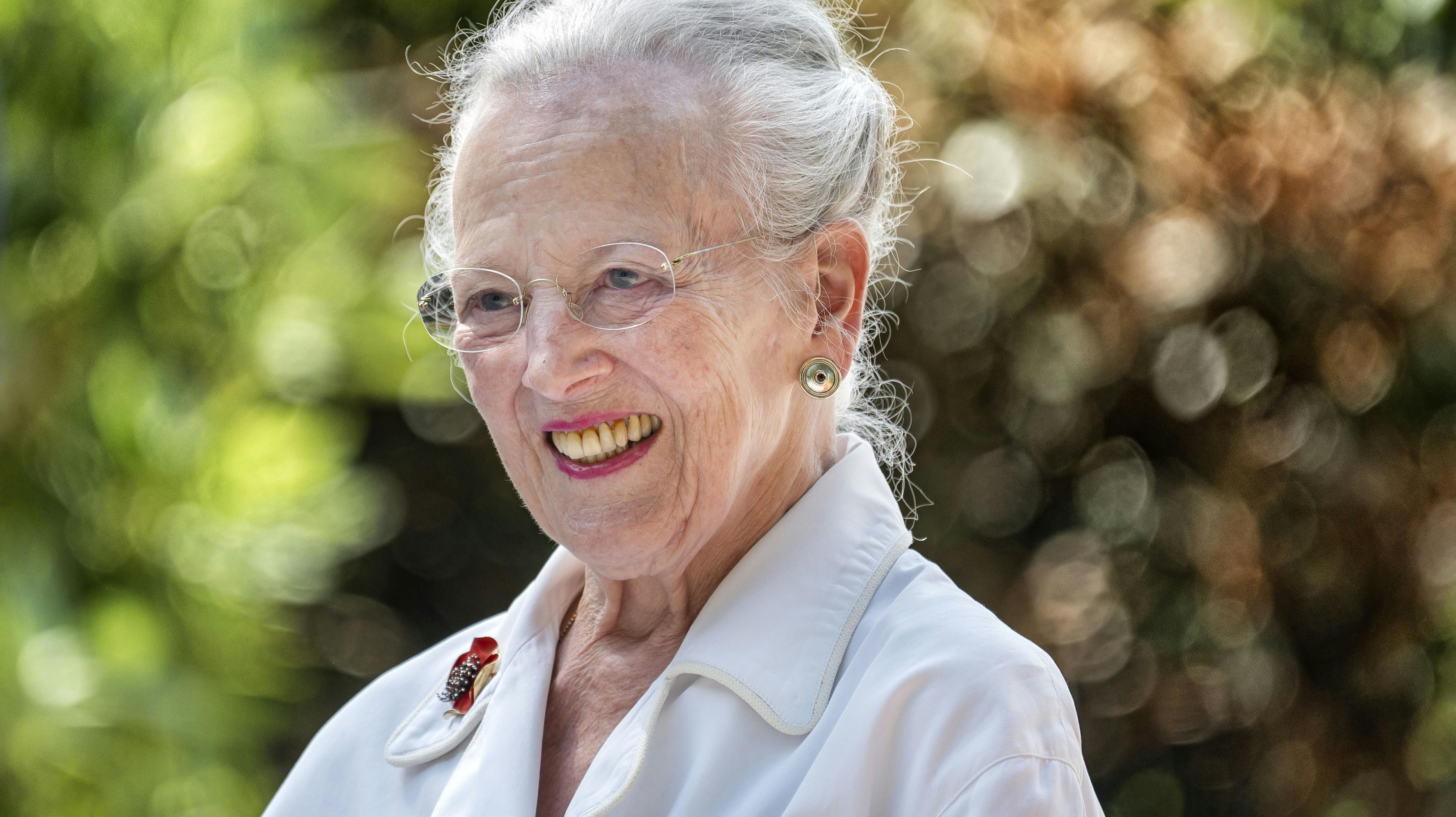 Mandag blev 85-årige dronning Margrethe spottet i det sydsjællandske – nærmere bestemt på Lolland – og det er der en ganske god forklaring på: