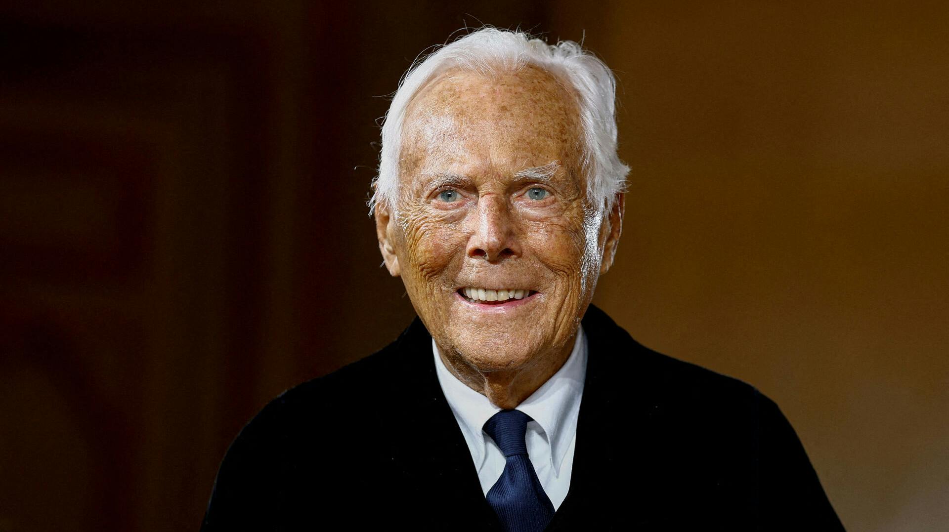 Modedesigner Giorgio Armani er død i en alder af 91 år.