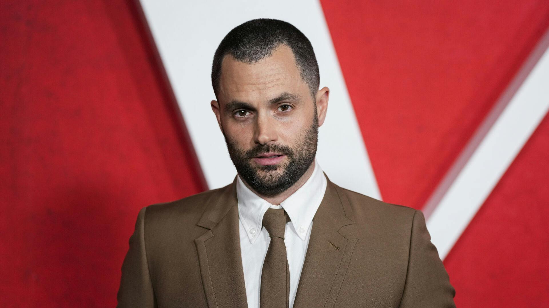Penn Badgley og konen Domino Kirke er blevet forældre til to tvillingesønner. De er nu forældre til fire drenge.
