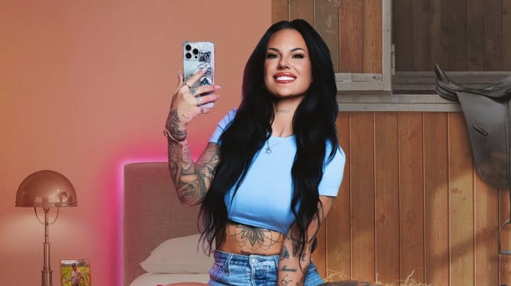 Christel Trubka lover, at seerne kommer helt tæt på hendes liv og karriere på nøgenmediet OnlyFans i "Christels Paradis - helt uden filter".