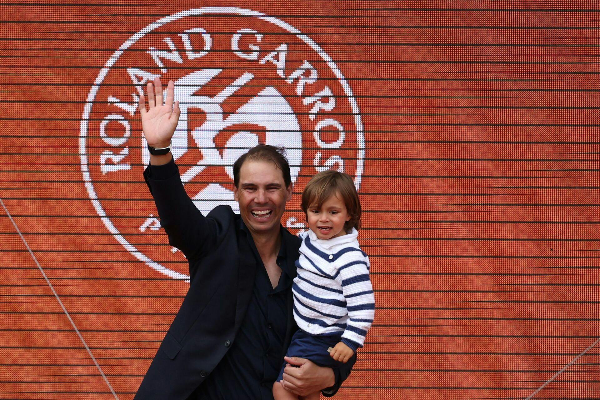 Rafael Nadal sammen med sin toårige søn Rafael Junior, der nu er blevet storebror.