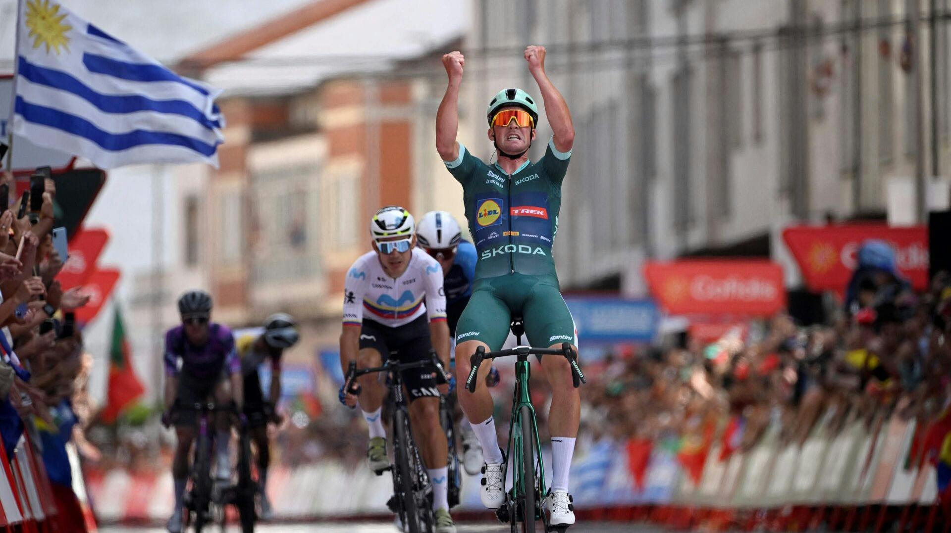 Mads Pedersen vandt overlegent 15. etape i Vuelta a España.