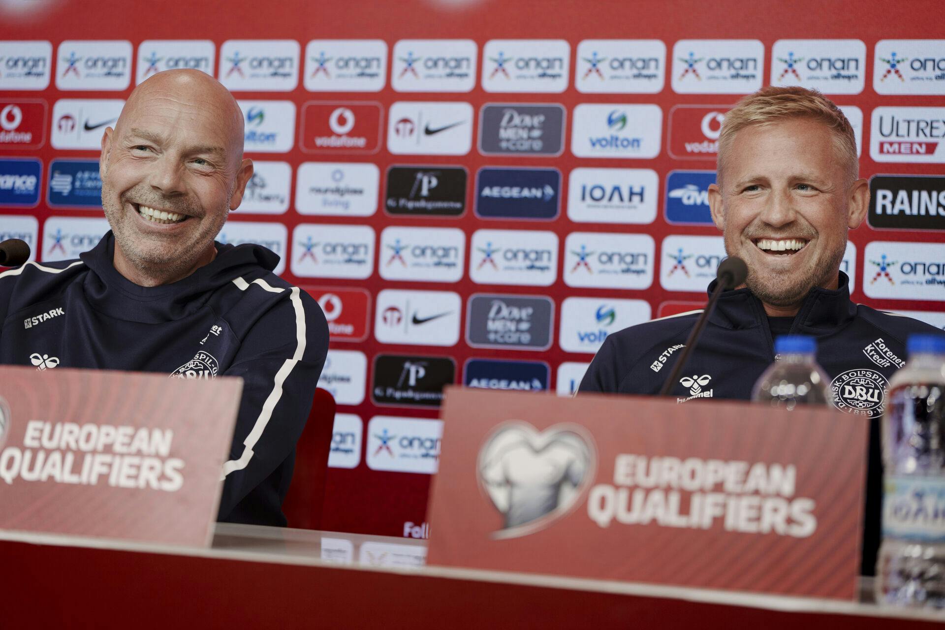 Brian Riemer lover mere underholdene fodbold fra Danmarks side mod Grækenland mandag.
