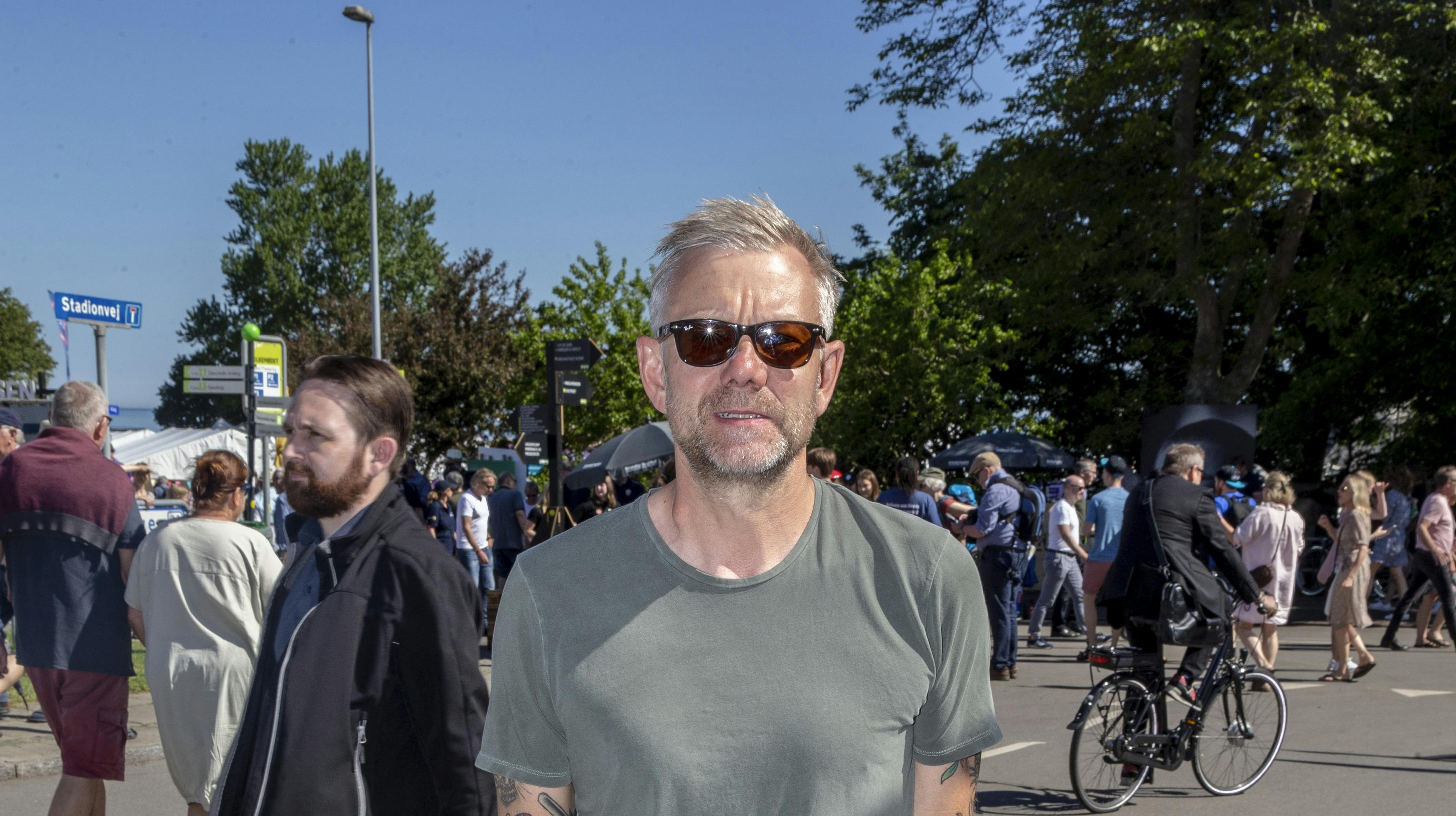 Casper Christensen giver den nu endnu et skud i forsøget på at komme af med ejendommen. 