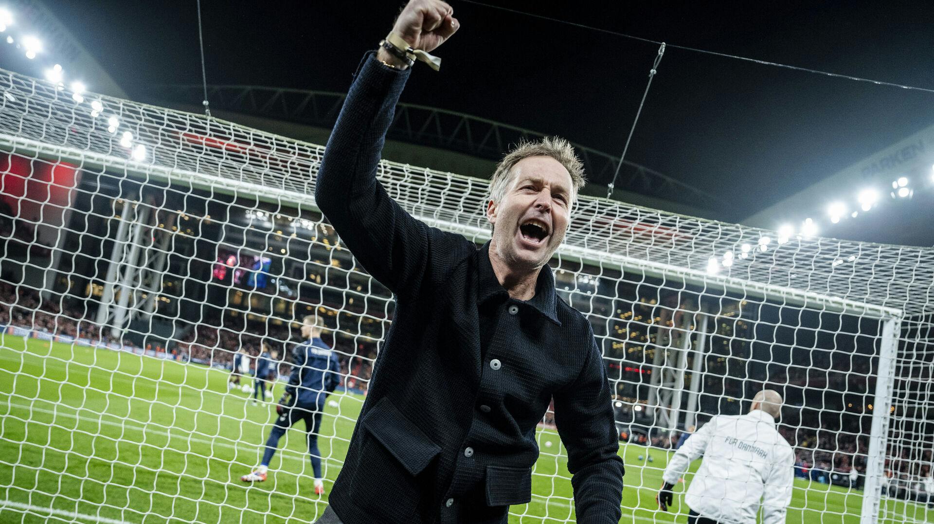 Der er god grund til at juble for Kasper Hjulmand. Han skal nemlig være cheftræner i den tyske storklub Bayer Leverkusen.