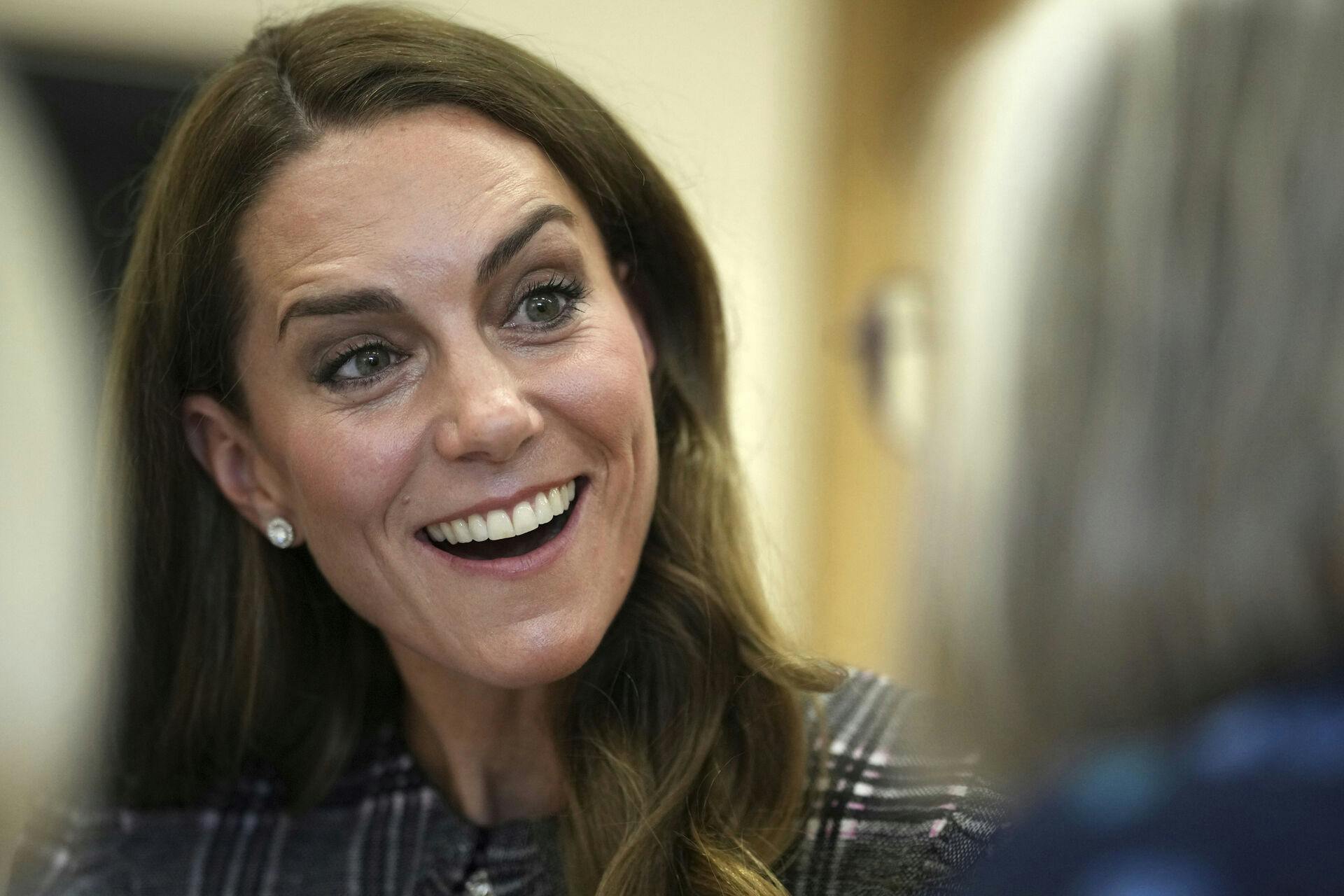 Prinsesse Kates hår er igen mørkt, som det plejer at være.