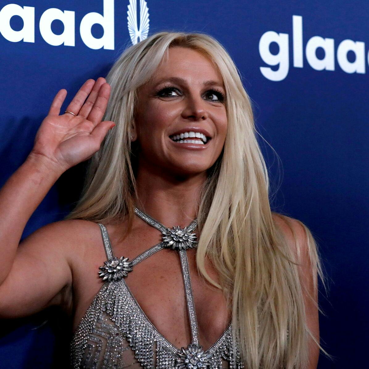 Folk omkring Britney Spears er bekymrede.