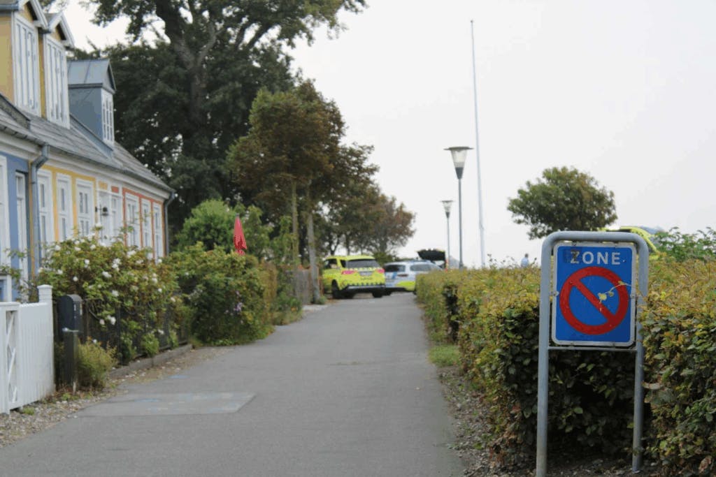 En kvinde blev fundet livløs i vandet ved Faaborg. Hun blev kort efter erklæret død.