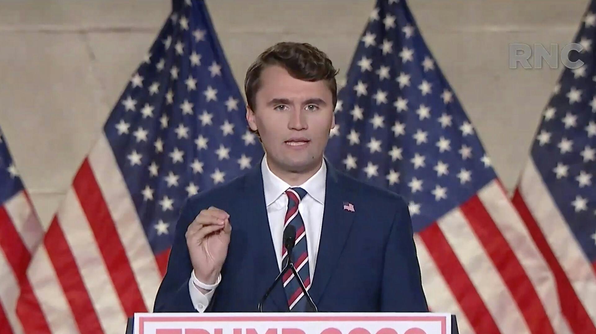 Charlie Kirk var gift og far til to små børn. 
