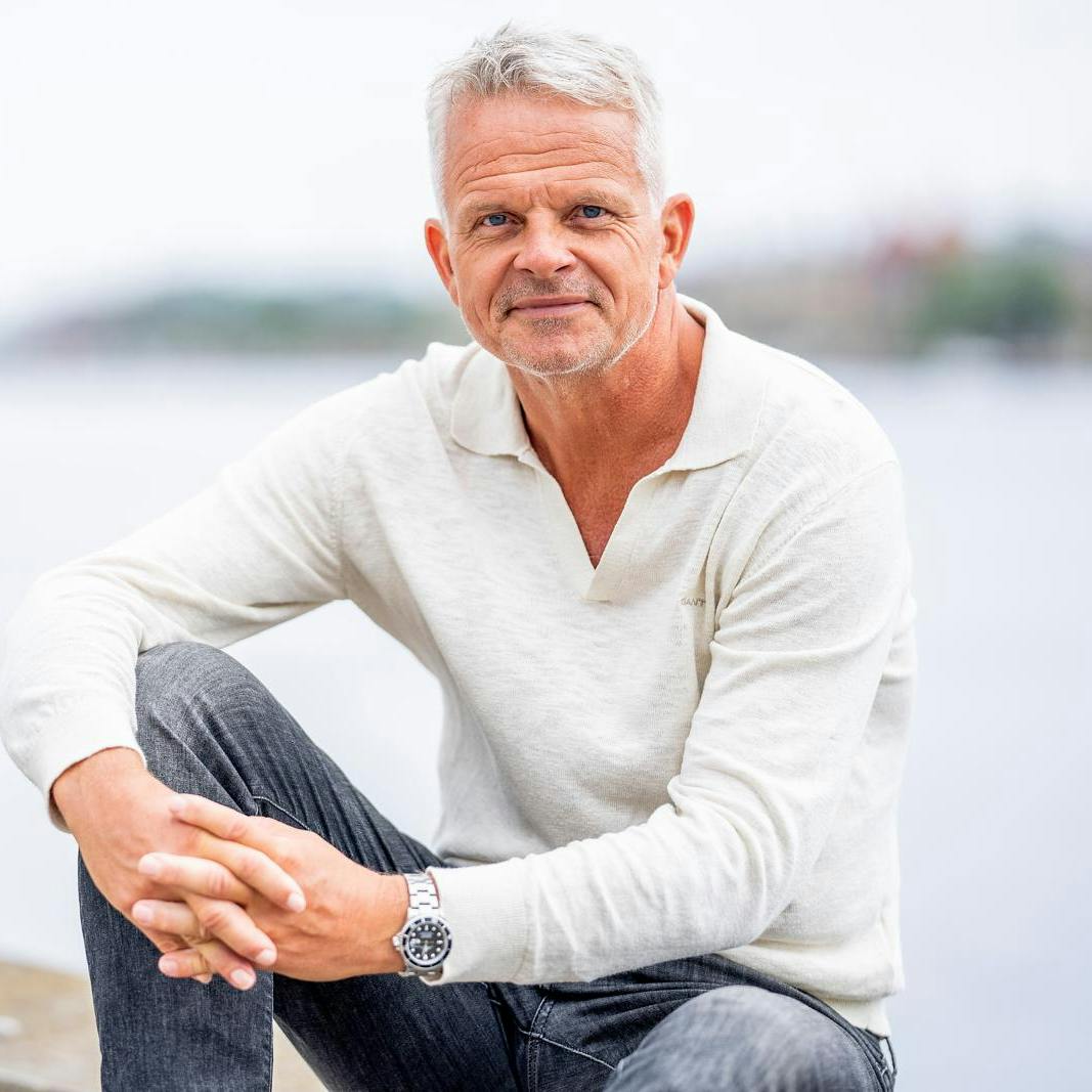 - Det var nedgørende for at være nedgørende. Det fungerede ikke… Det vender vi aldrig tilbage til, siger "Robinson"-værten om et af formatets mest kontroversielle greb.