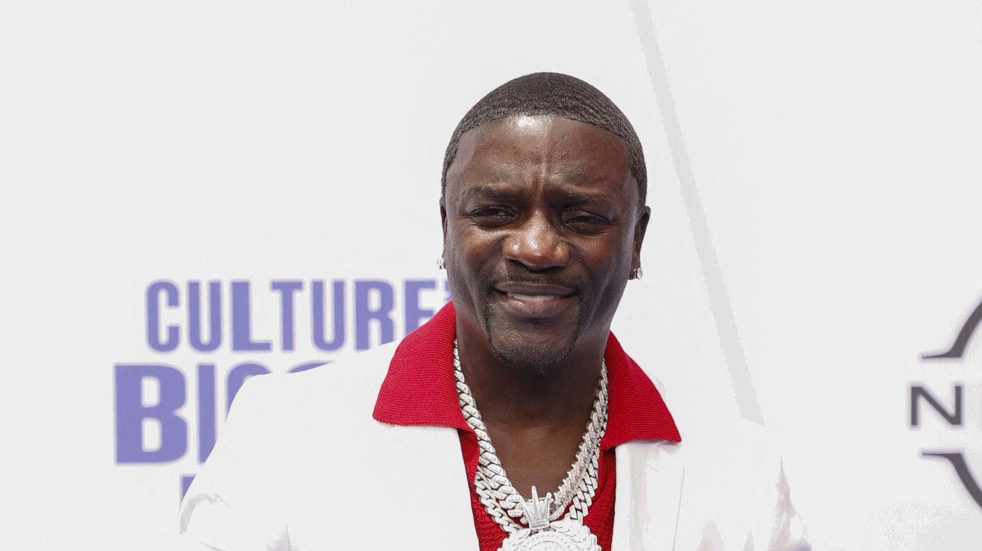 Akon skal skilles fra konen Tomeka Thaim. Han kommer dog ikke til at være så "lonely".