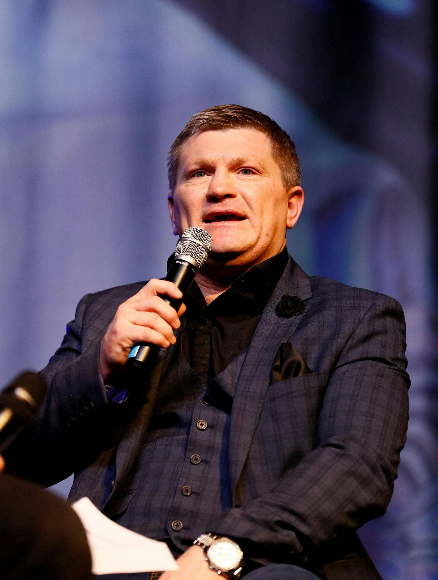 Bokseren Ricky Hatton er død kun få måneder før sit comeback.