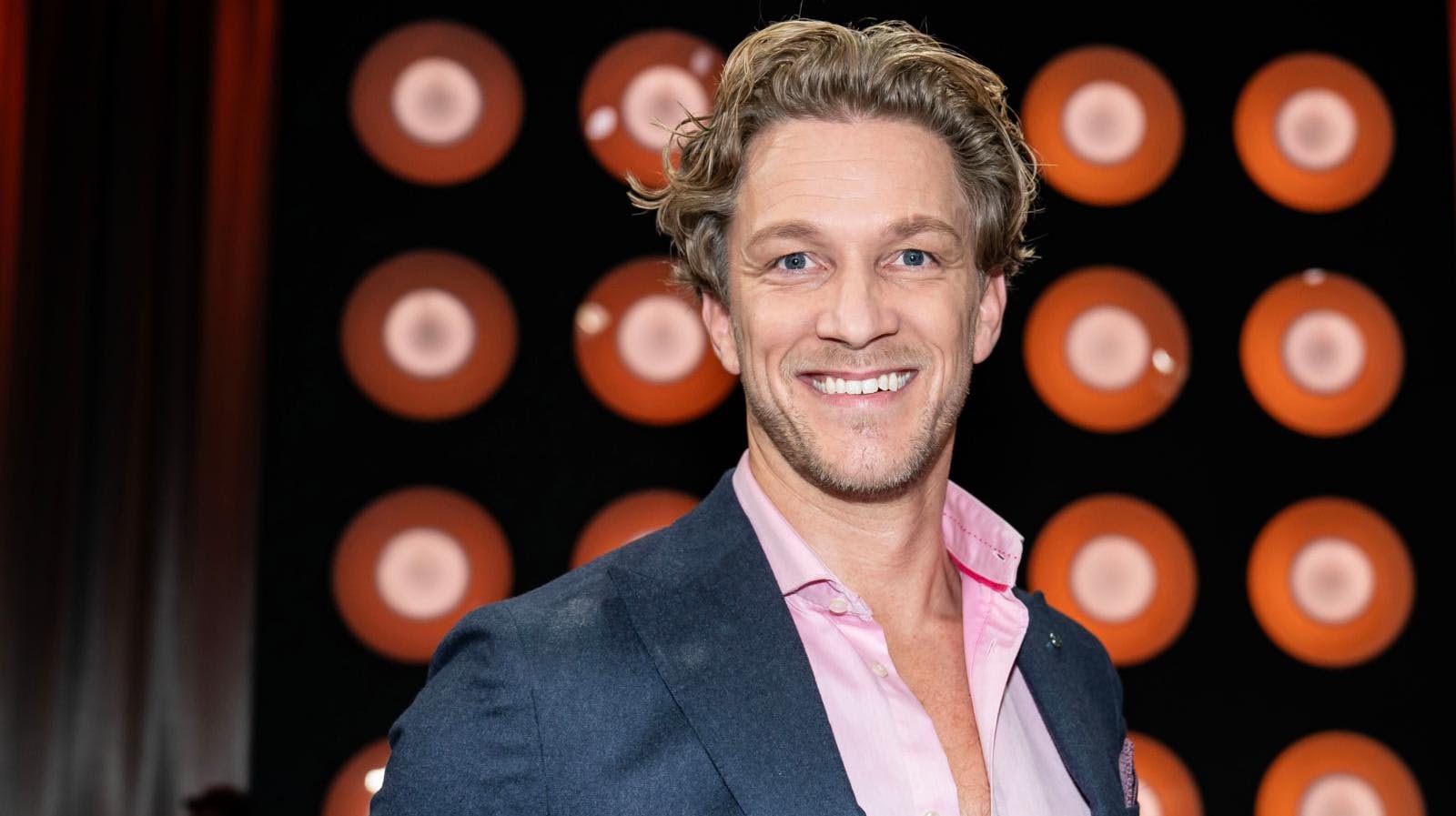 Michael Oleson havde sin nye kæreste med til premiere.