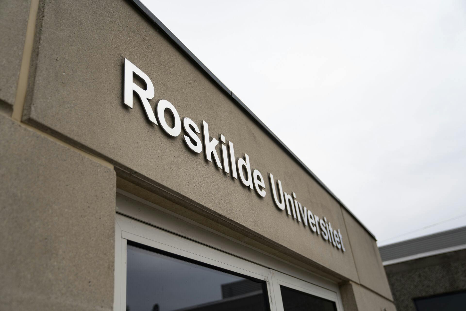 RUC lukker nu en af deres kandidatuddannelser. (Arkivfoto)