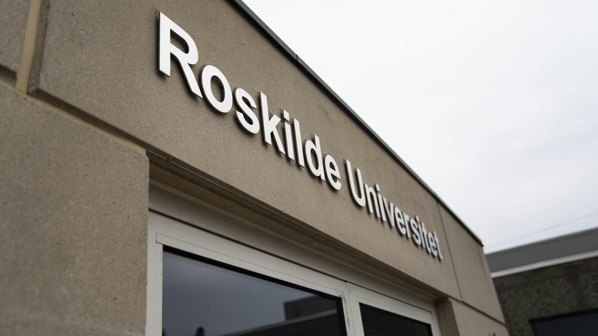 RUC lukker nu en af deres kandidatuddannelser. (Arkivfoto)