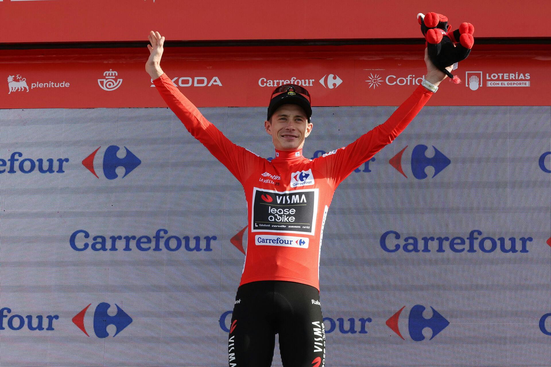 Jonas Vingegaard skal alligevel hyldes i Danmark - han får sin tredje æresflise i samme by.