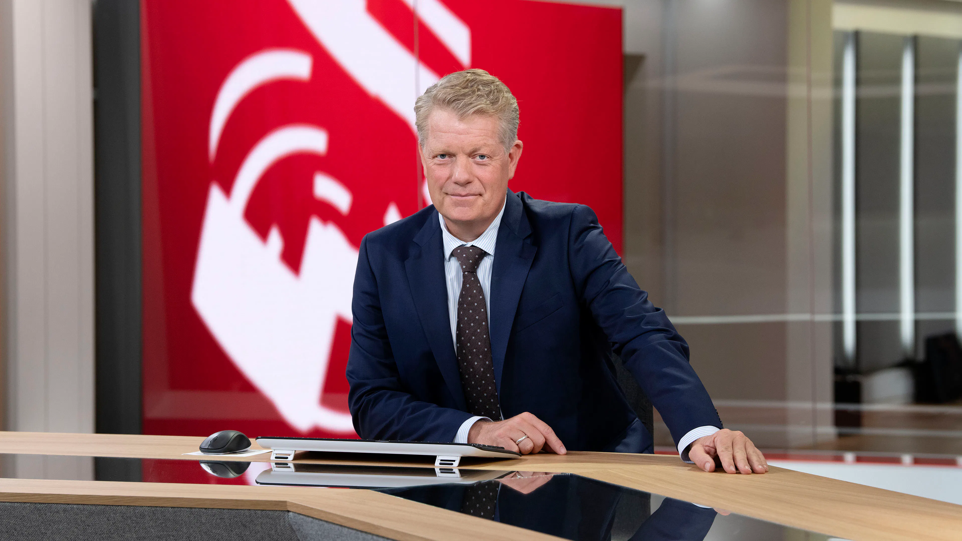Troels Mylenberg er nyhedsvært på TV 2.