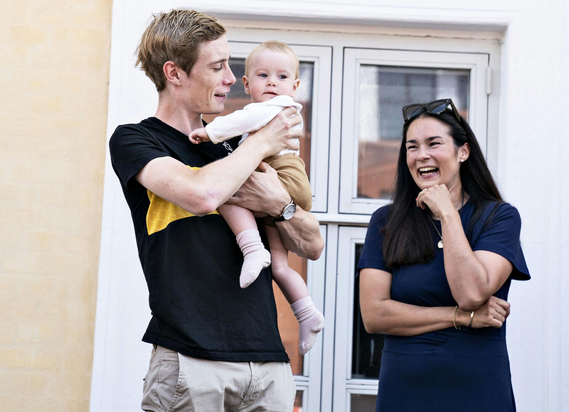 Jonas Vingegaard blev også fejret i Skive i 2021, efter han blev nummer to i Tour de France. Her med konen Trine Marie Vingegaard Hansen og datteren Frida.