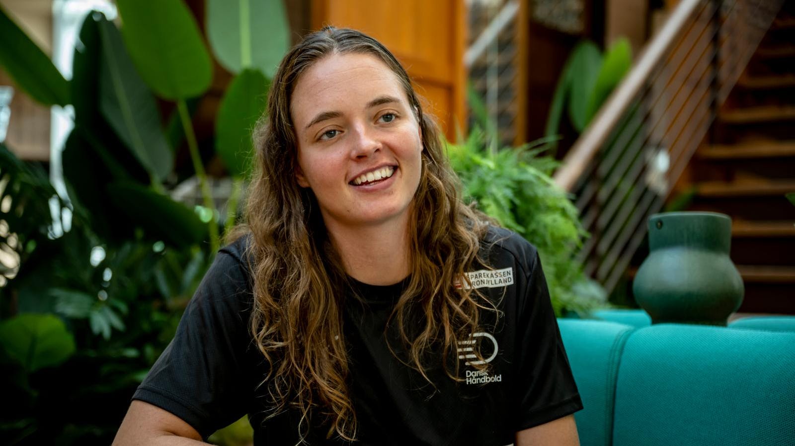 Kristina Jørgensen har styr på både håndbolden og studiebøgerne. 