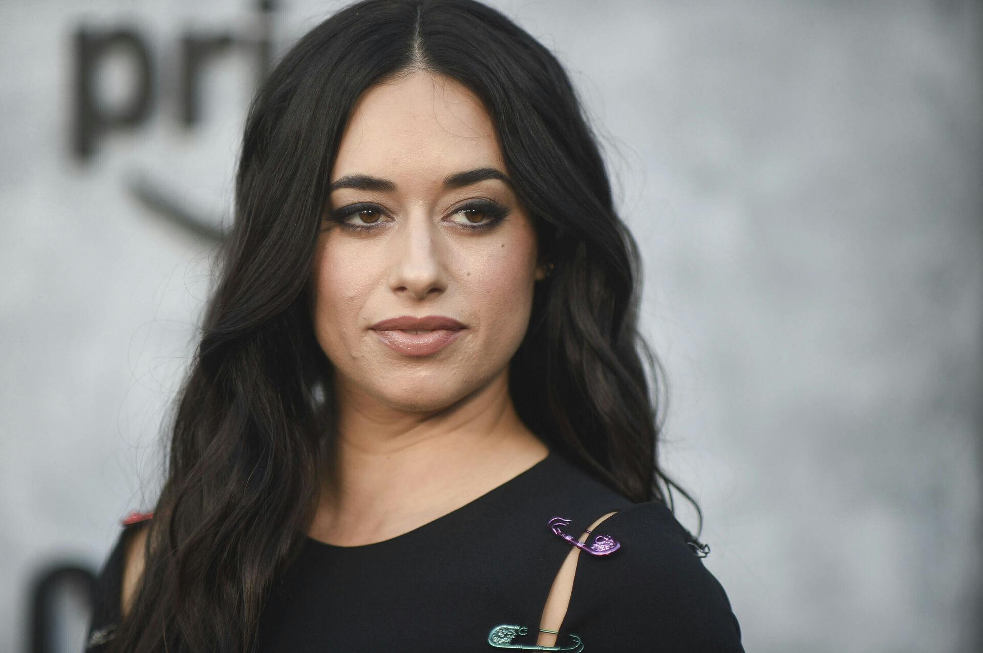 Jeanine Mason er gravid og skal være mor for første gang. Det afslører hun på Instagram.