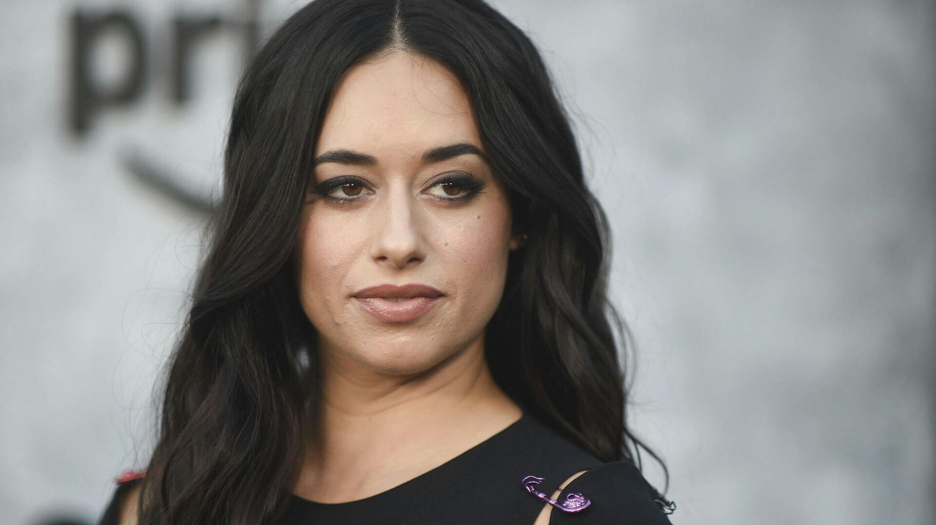 Jeanine Mason er gravid og skal være mor for første gang. Det afslører hun på Instagram.