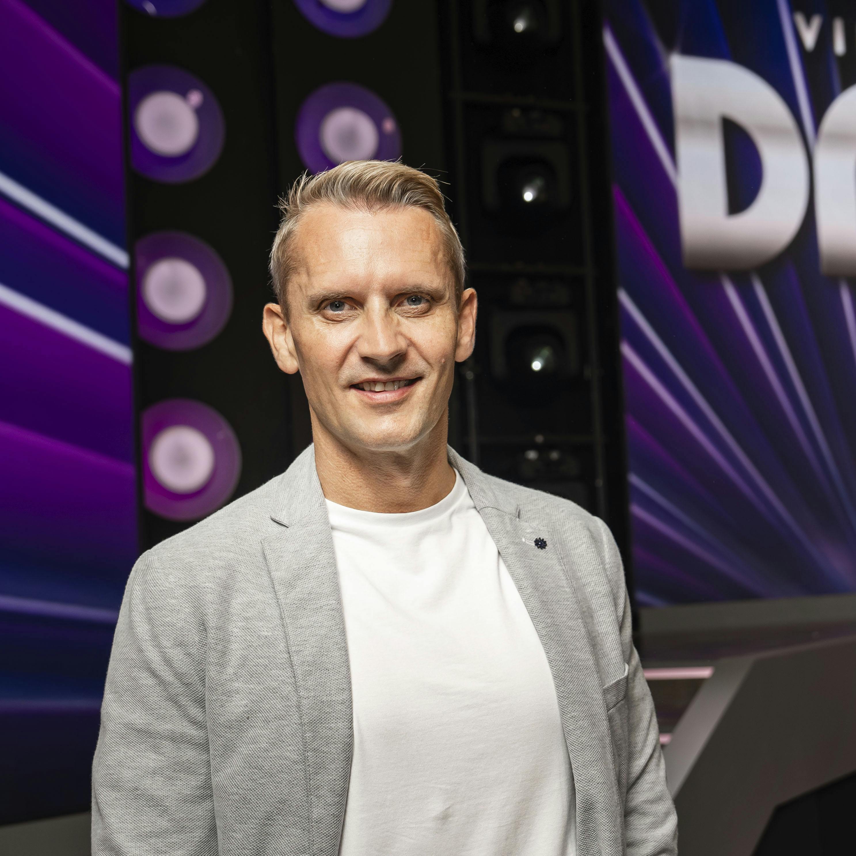 Det var ikke kun konen og børnene, som fik Peter Løvenkrands overtalt til at deltage i "Vild med dans". Også Kasper Schmeichel havde en finger med i spillet.