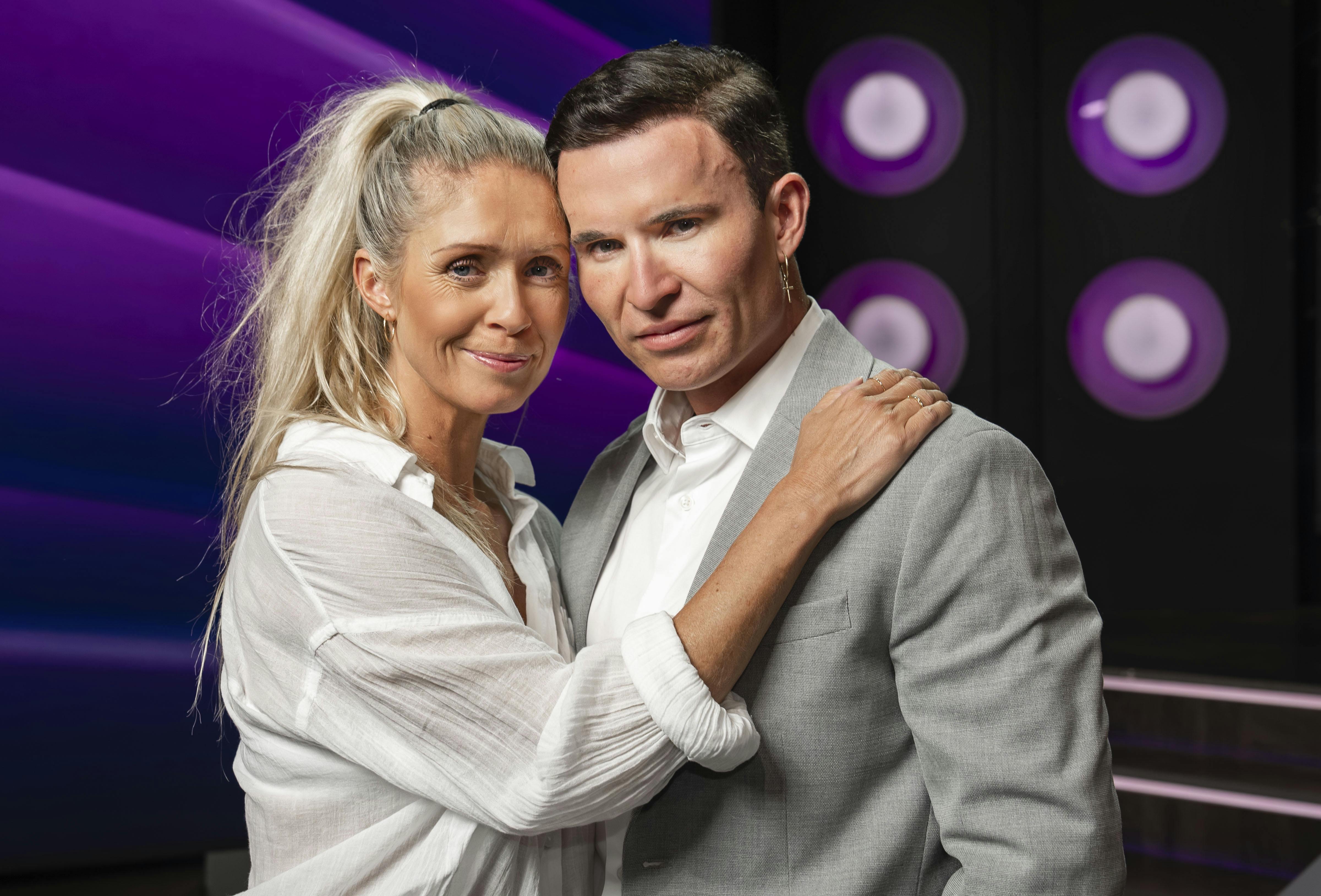Gustav Salinas er i Karina Frimodts kyndige hænder. 