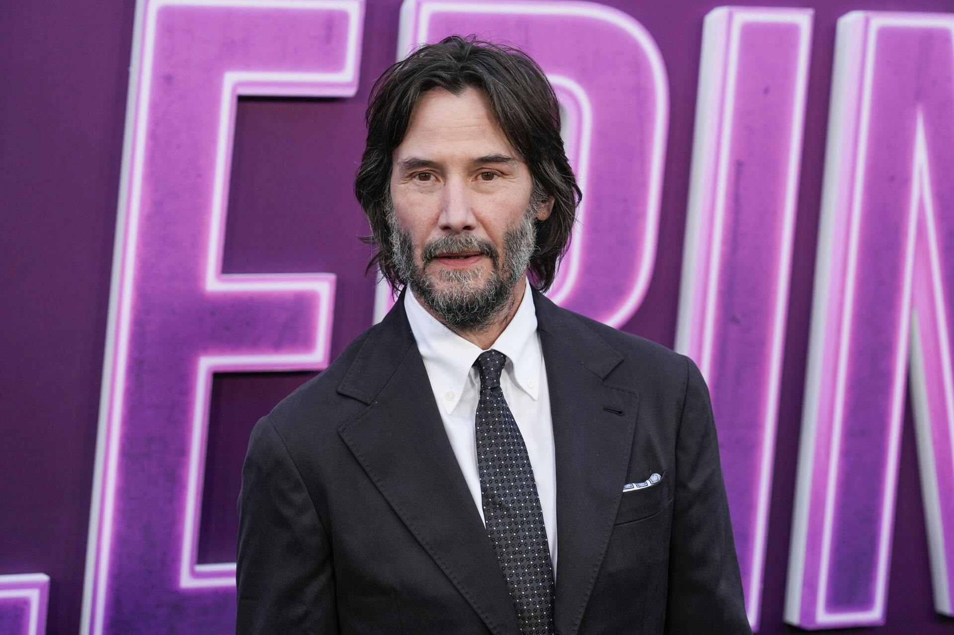 Keanu Reeves slår fast, at han ikke er blevet gift.