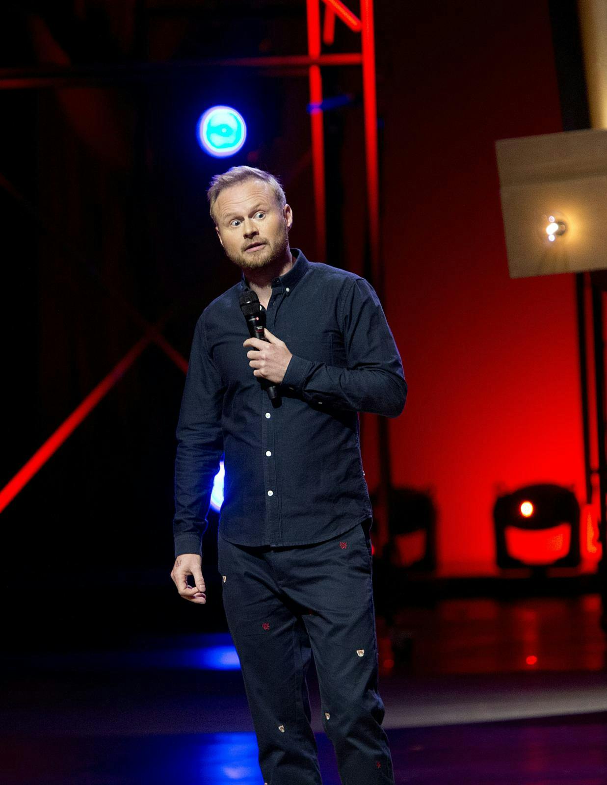 Jonatan Spang afviser beskyldningerne om overgreb.