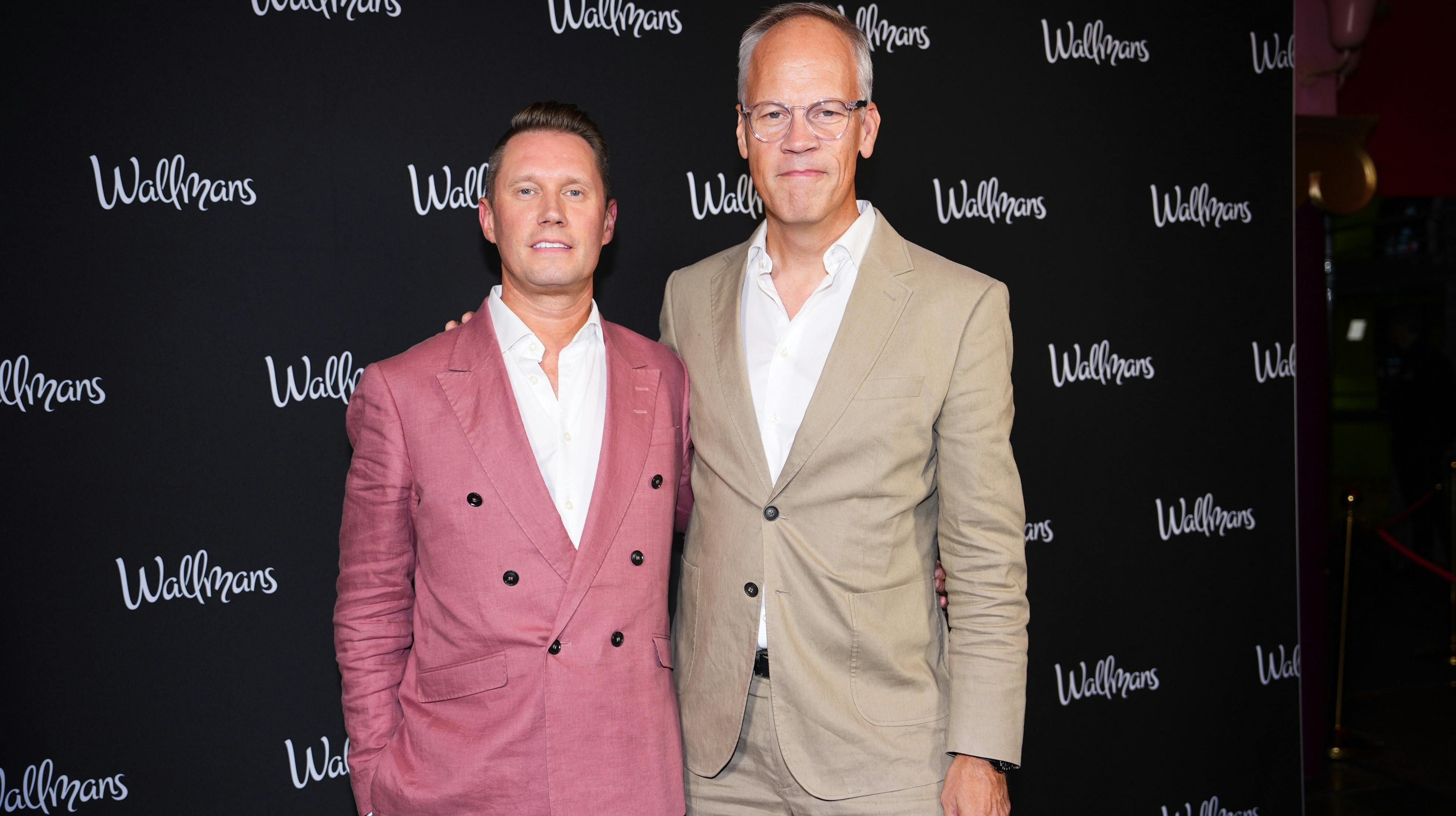 Nyhedsvært og cykelkommentator Dennis Ritter og ægtemanden Morten Toft.