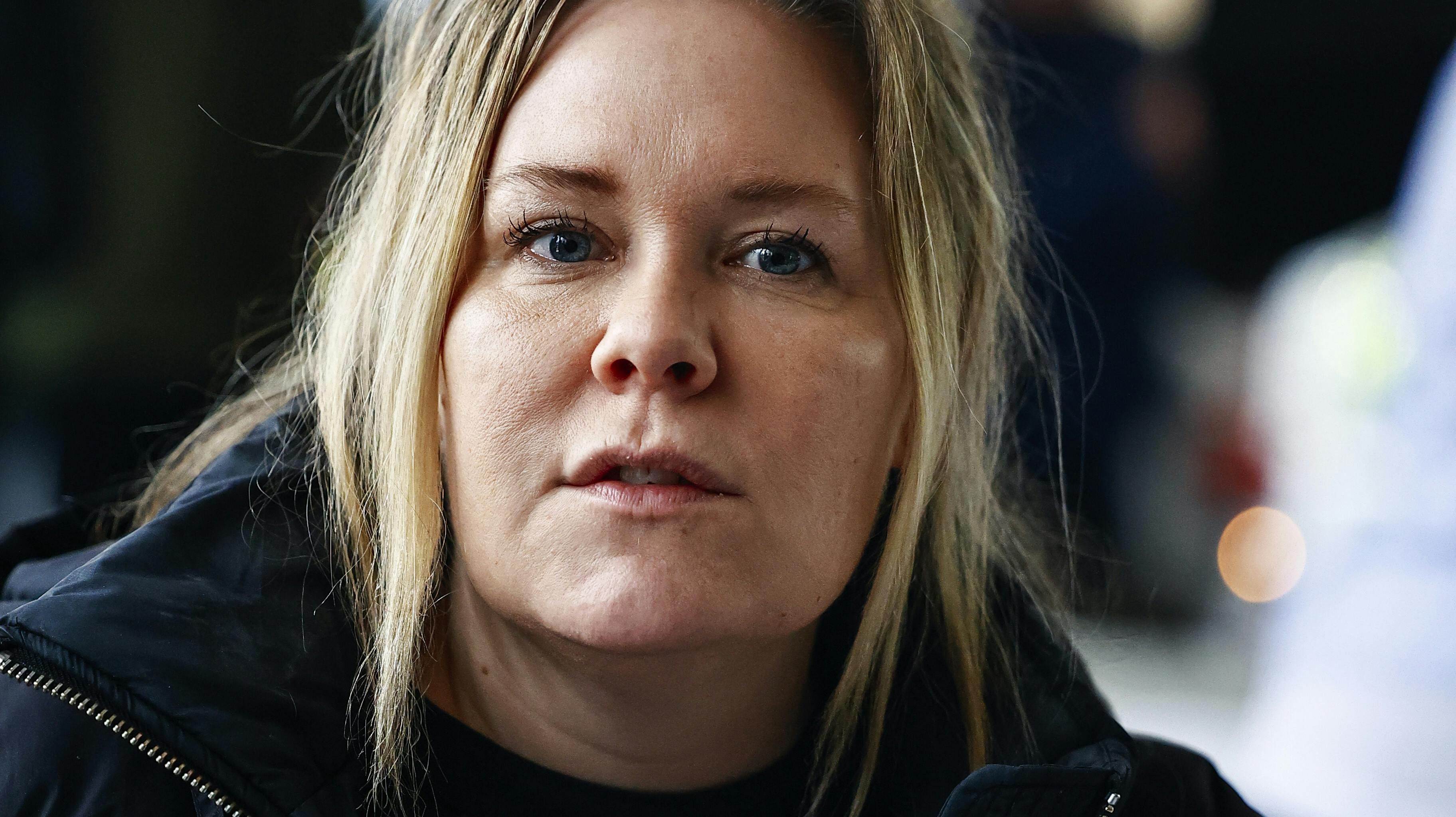 Linda P. fyrer på sin Facebook-profil en bredside afsted med Tivolirevyen, som hun forlod i august.