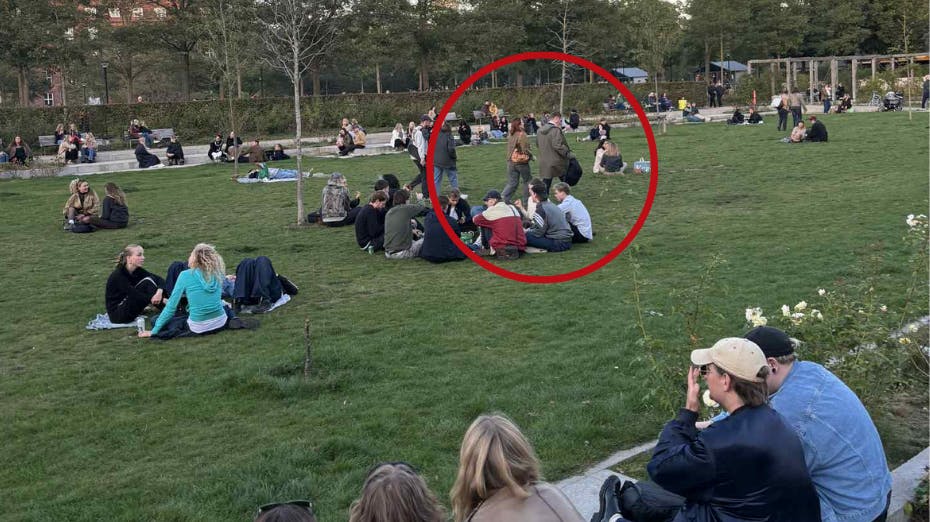 Otto og Amalie tilbringer stadig tid sammen – men de vil naturligvis ikke svare på, om der stadig er amoriner i luften 