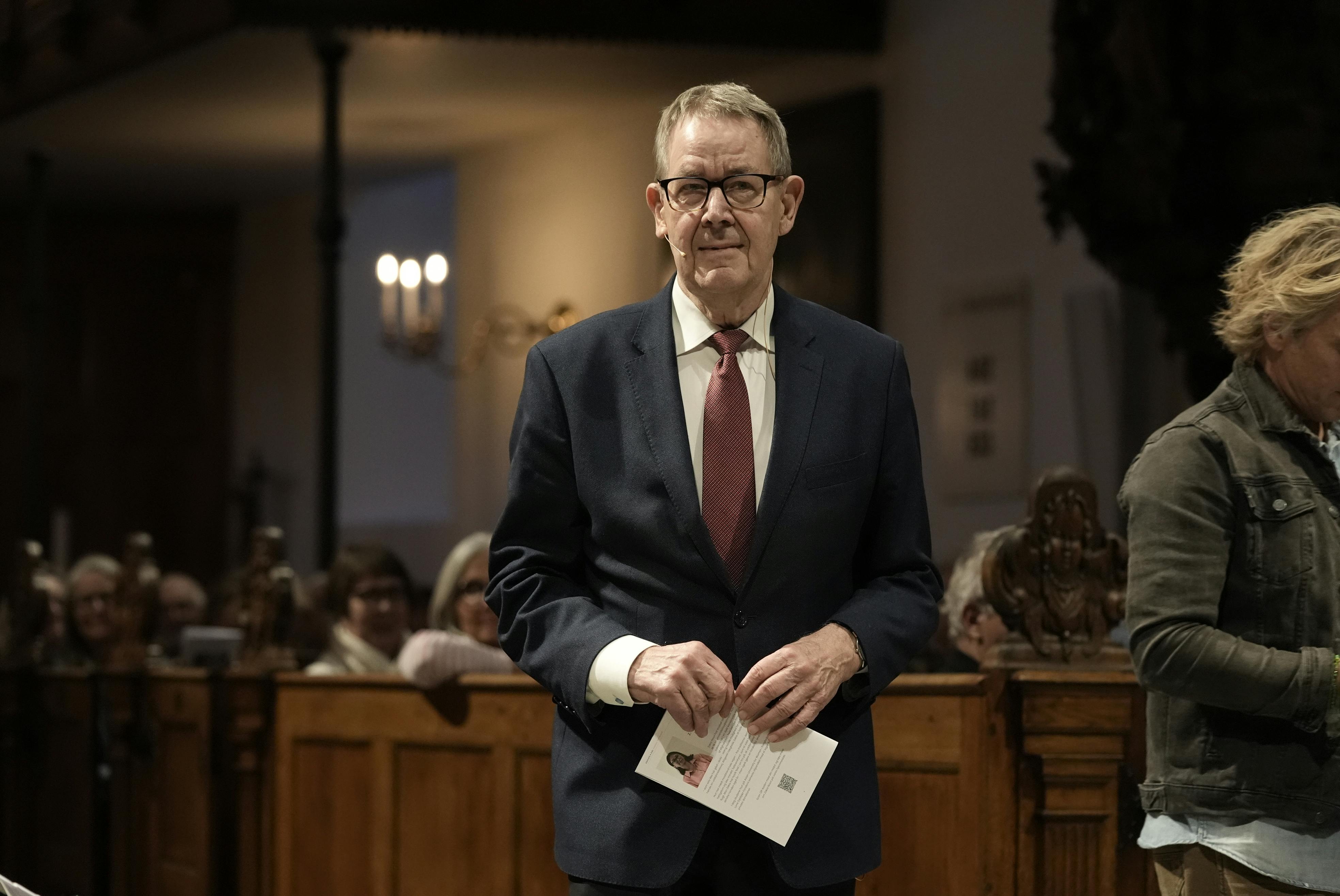 Poul Nyrup Rasmussen havde den nye kæreste med til støttekoncerten i Holmens Kirke i København.