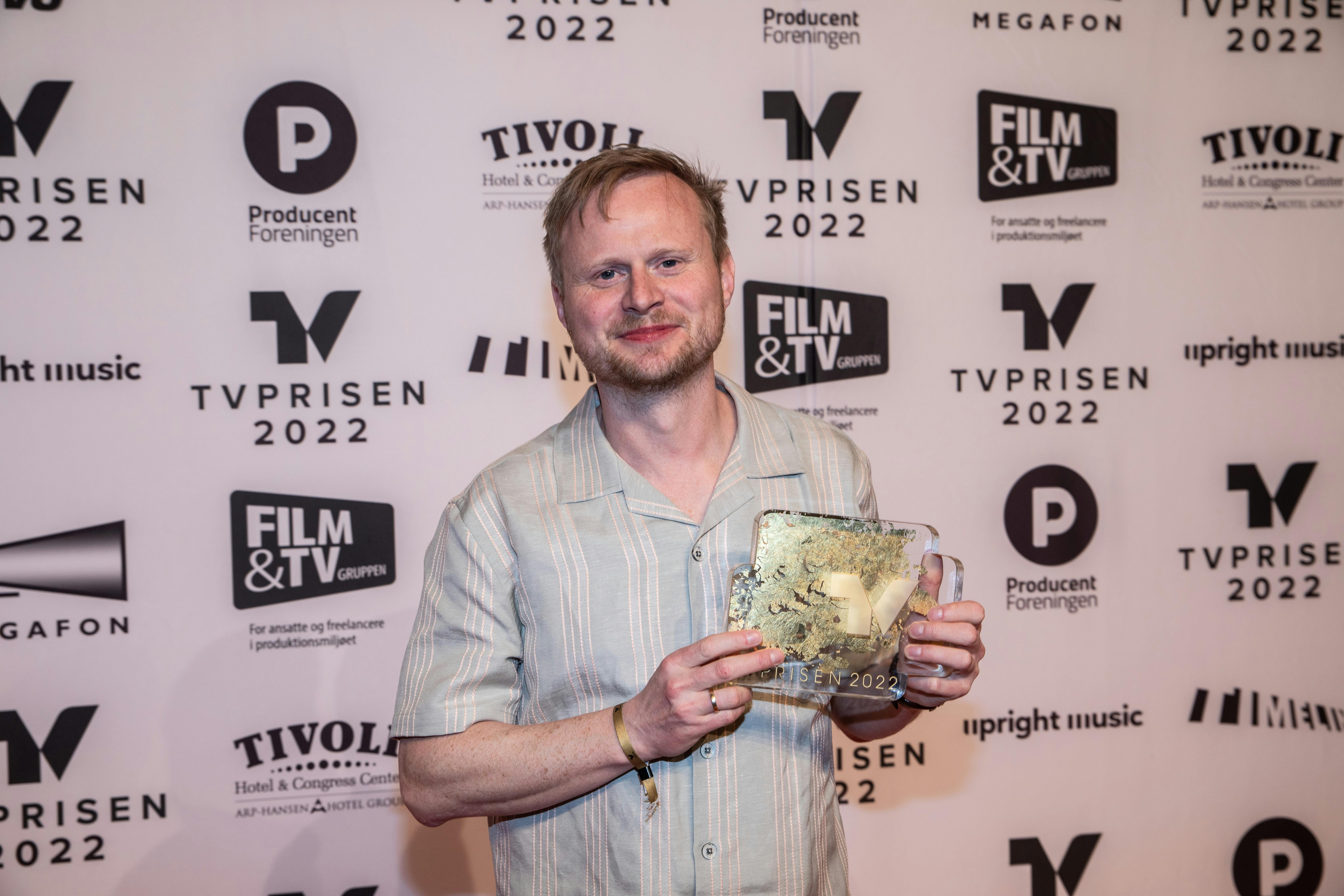 Jonatan Spangs indhold på TV 2 Play får lov til at forblive der, bekræfter TV 2.