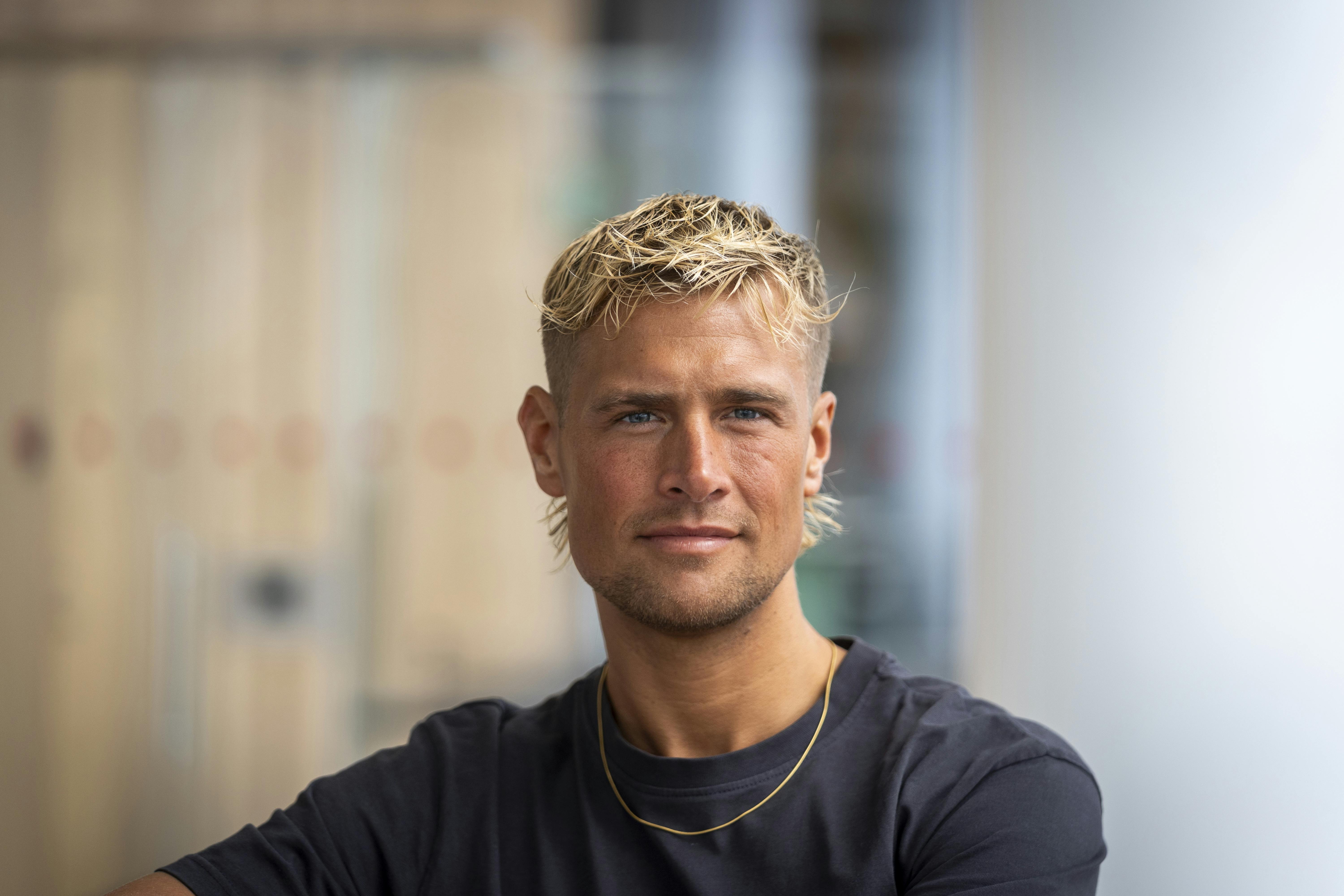 Anders Thimm vælter sig i tilbud fra både mænd og kvinder, indbakken er mildest talt eksploderet.