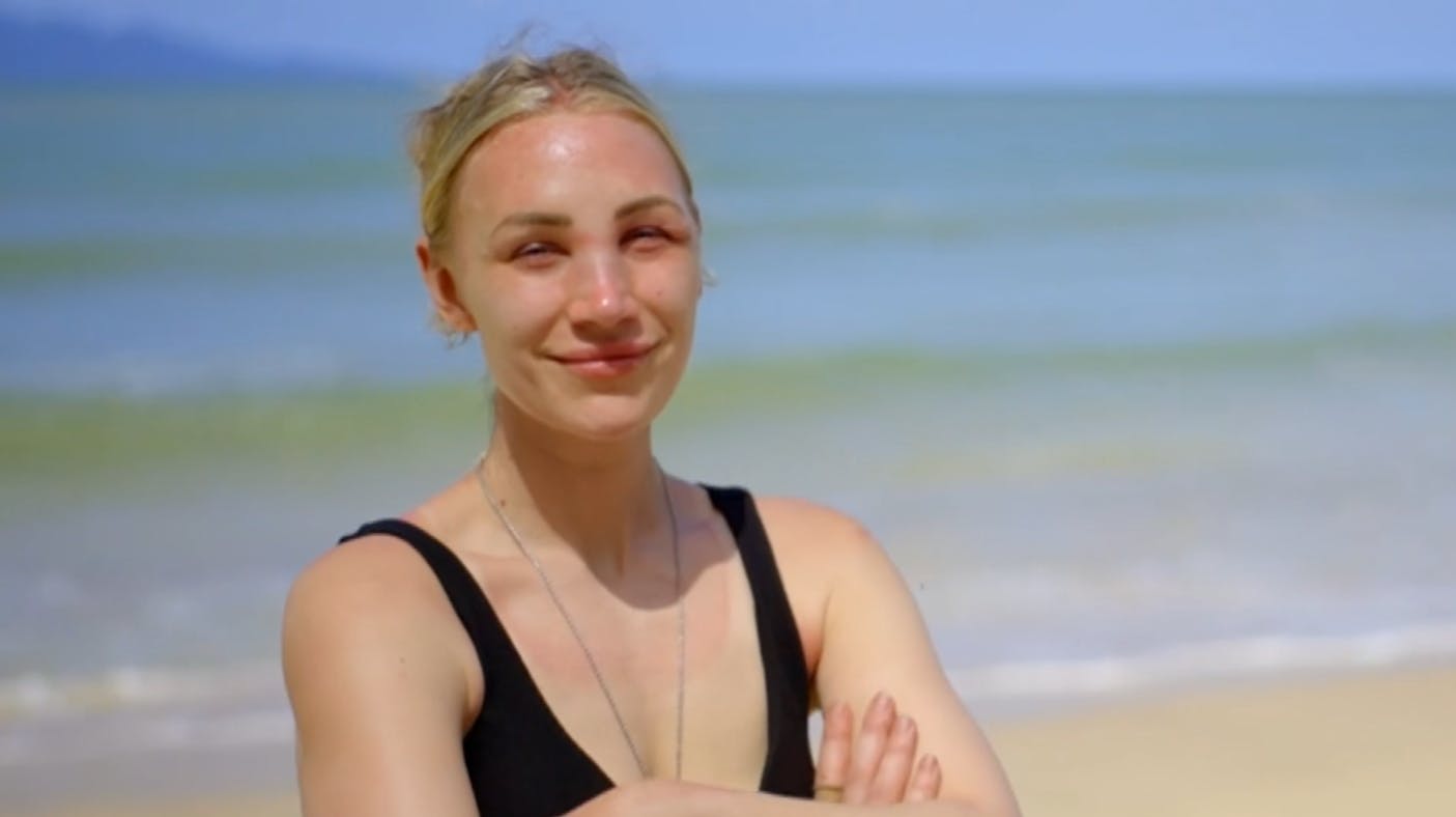 Kira Smed blev hårdt ramt af solen, så snart hun ramte det malaysiske sand i "Robinson Ekspeditionen".