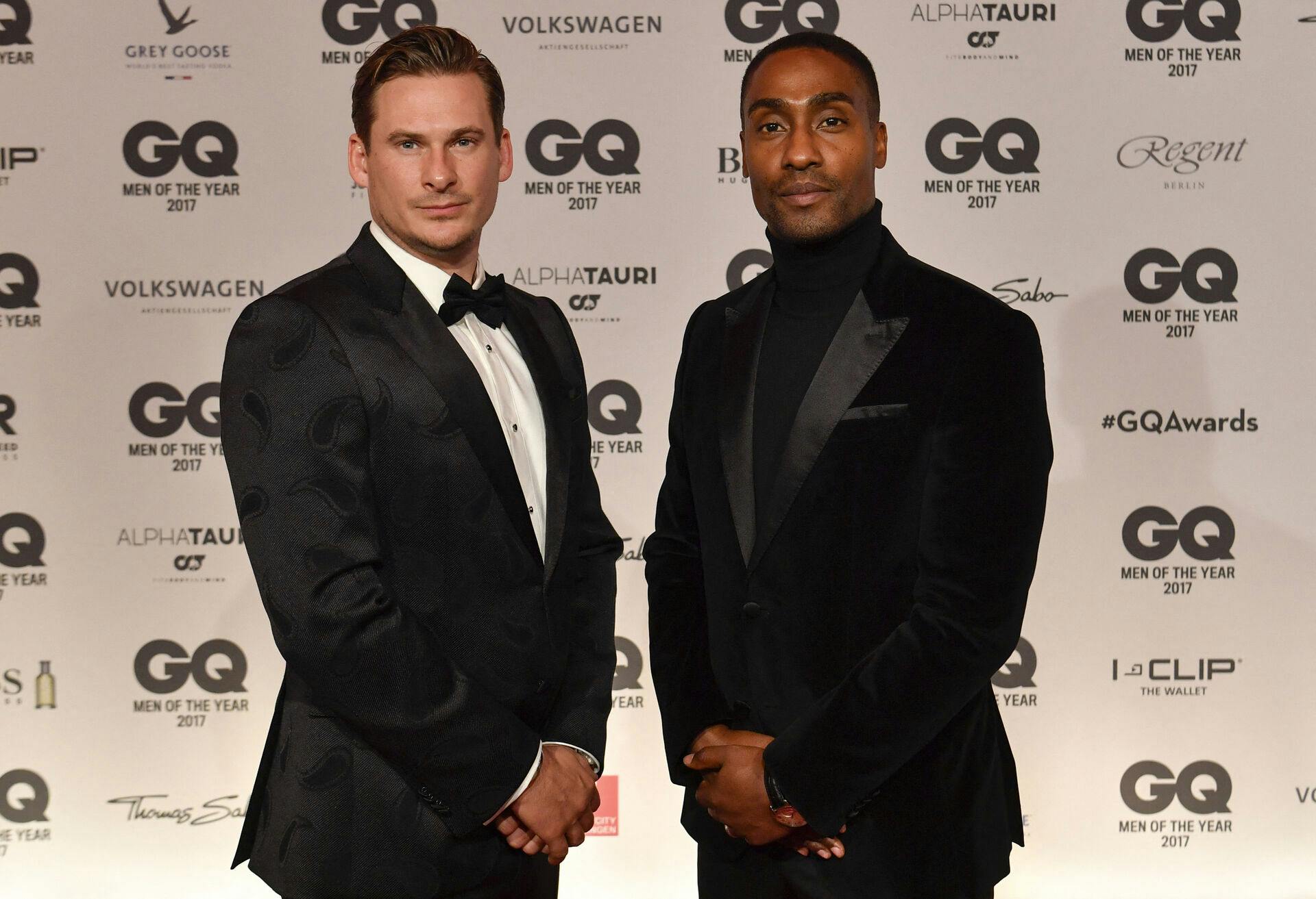 Lee Ryan (tv.) sammen med bandkammeraten Simon Webbe (th.).