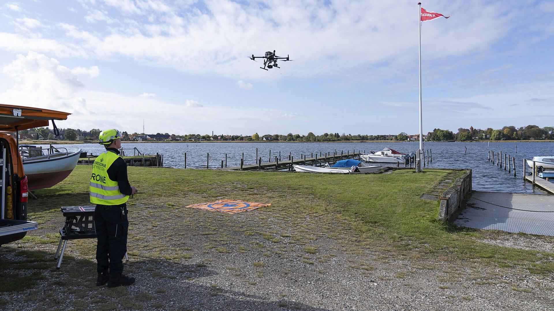 Politiet har hele ugen droner i luften omkring Christiansborg og Bella Center som led i sikkerheden under EU-topmøderne.
