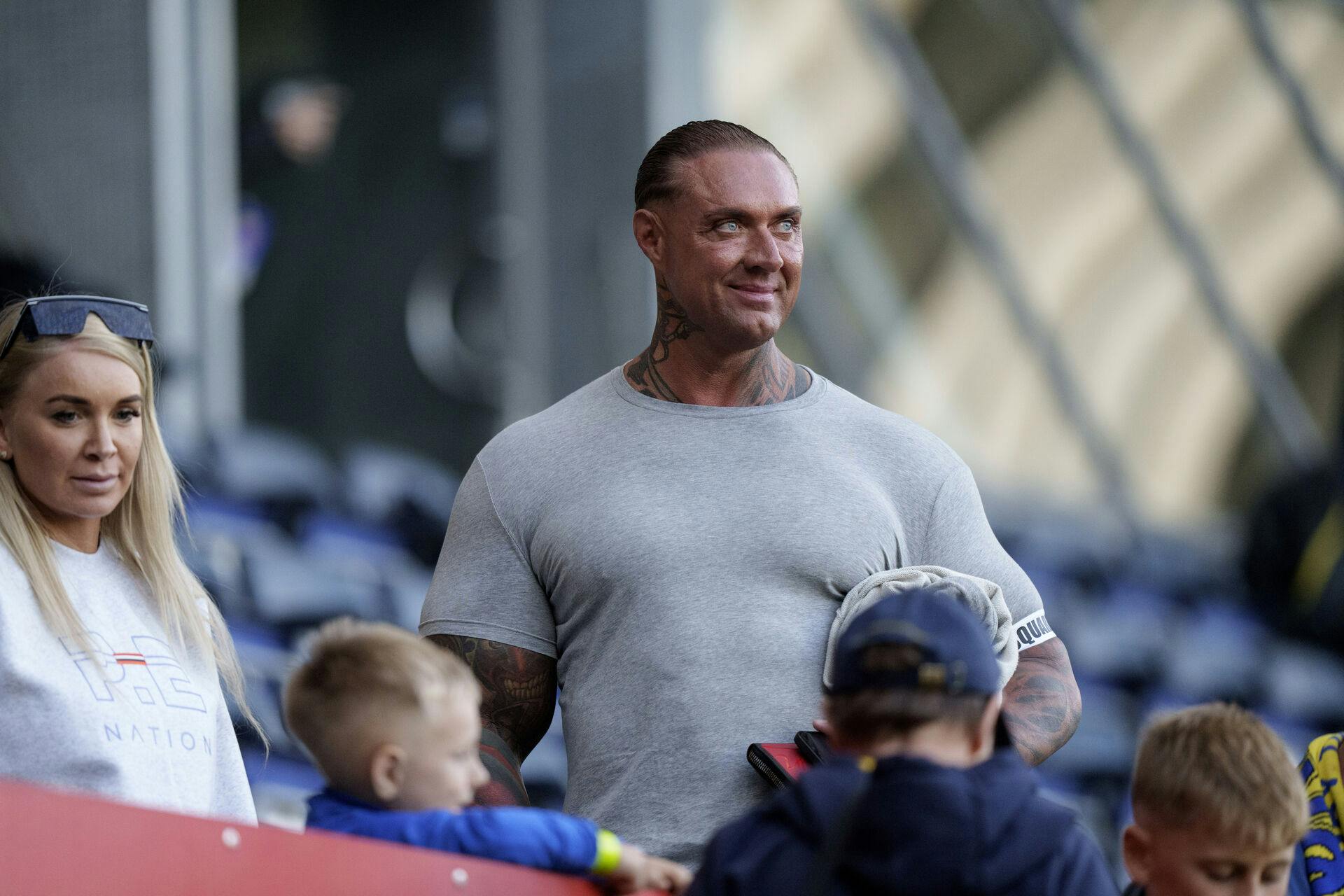 Superligafodbold på Brøndby stadion: Brøndby - FC Nordsjælland. Bandidos-rocker Claus Palermo på plads på stadion. Mandag den 29. maj 2023.