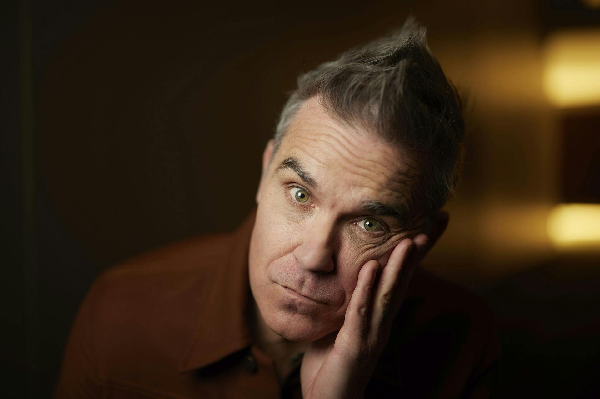 Robbie Williams afslører, at han kæmper med flere psykiske lidelser.