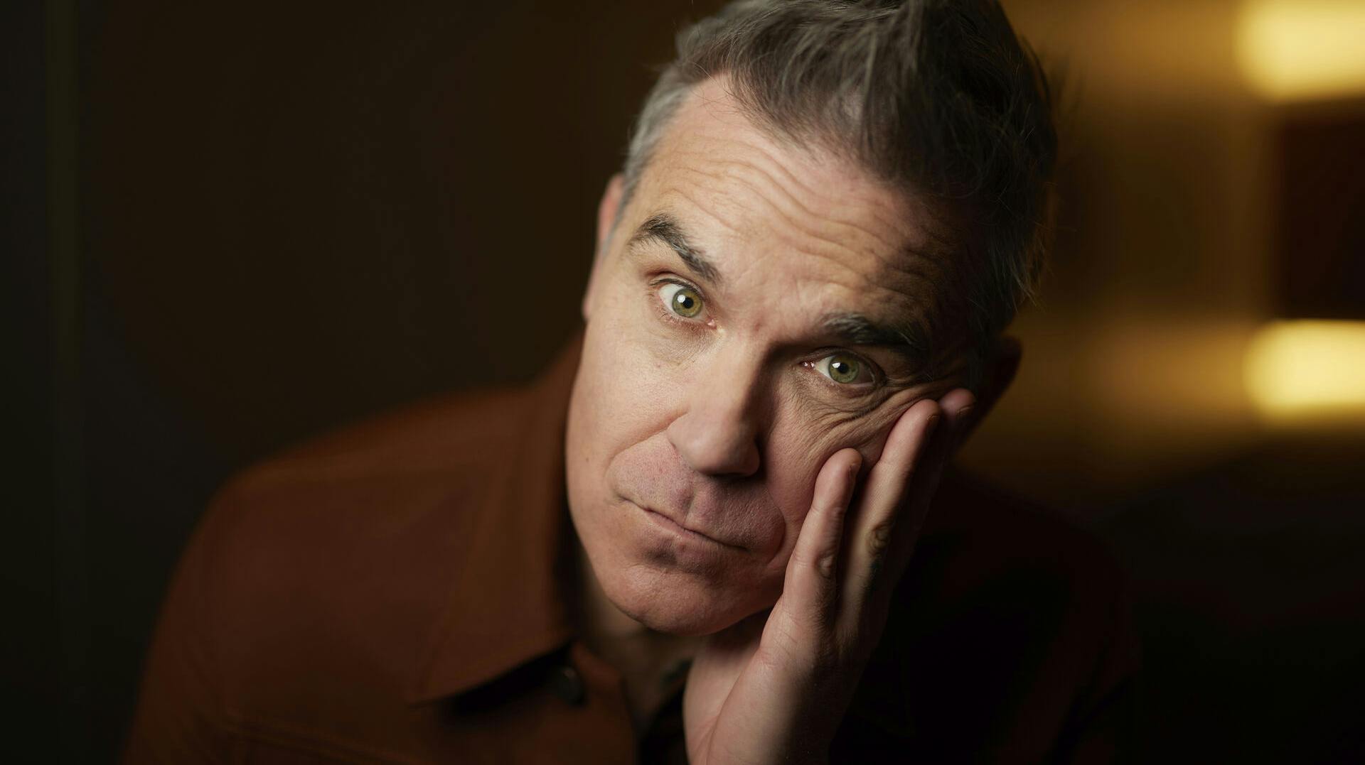 Robbie Williams afslører, at han kæmper med flere psykiske lidelser.