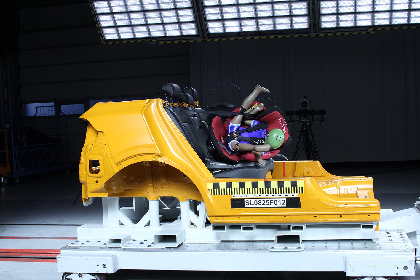 FDM advarer mod brug af to autostole