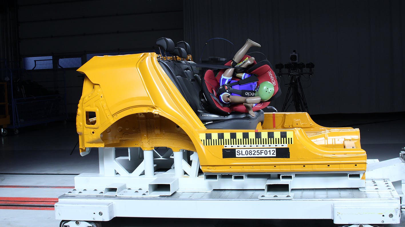 FDM advarer mod brug af to autostole