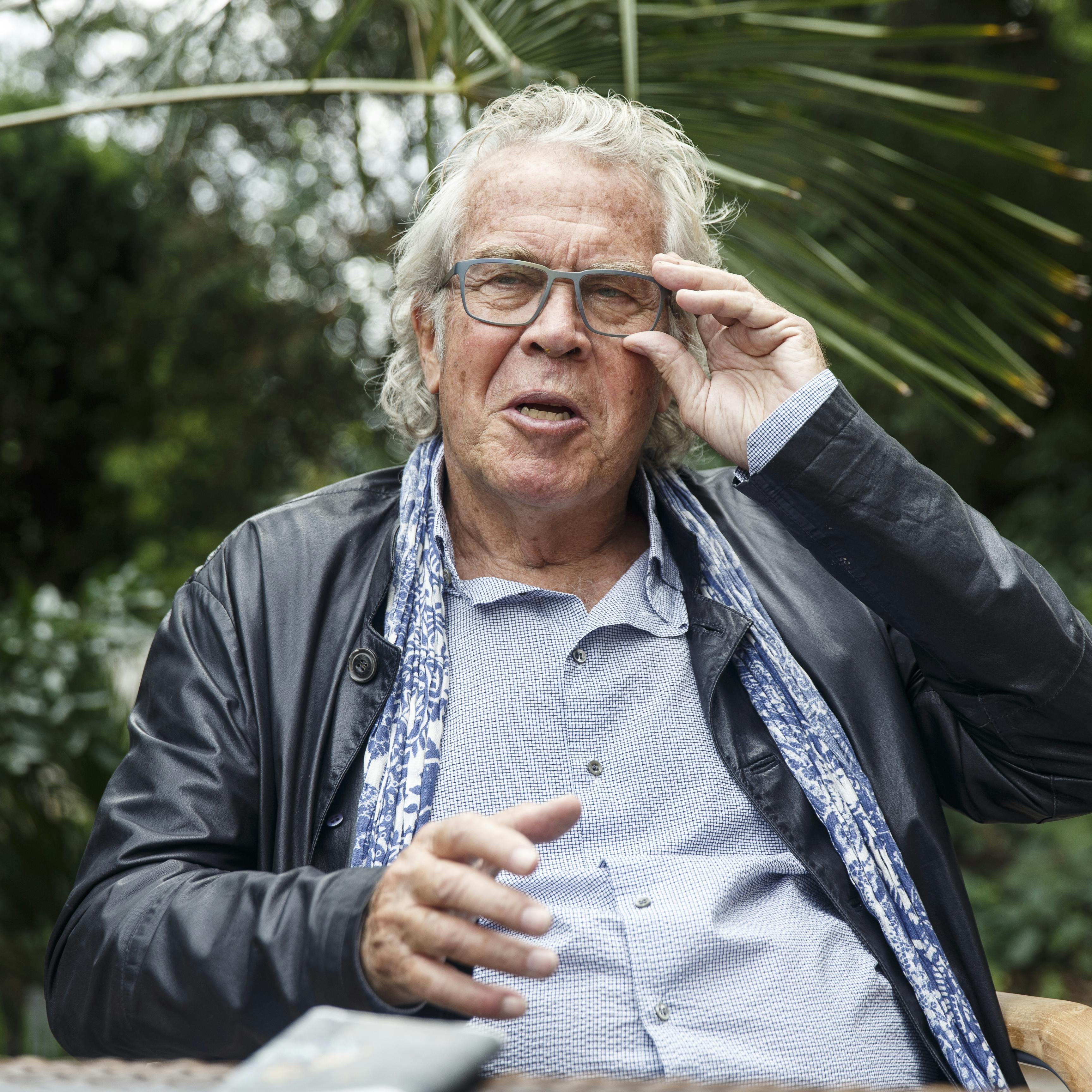Jørgen Leth fortryder ikke sine beskrivelser af "kokkens datter". Det fortæller han i "Det sidste ord".