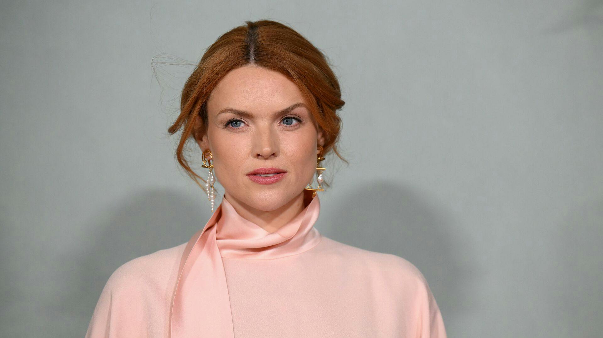 Erin Richards.